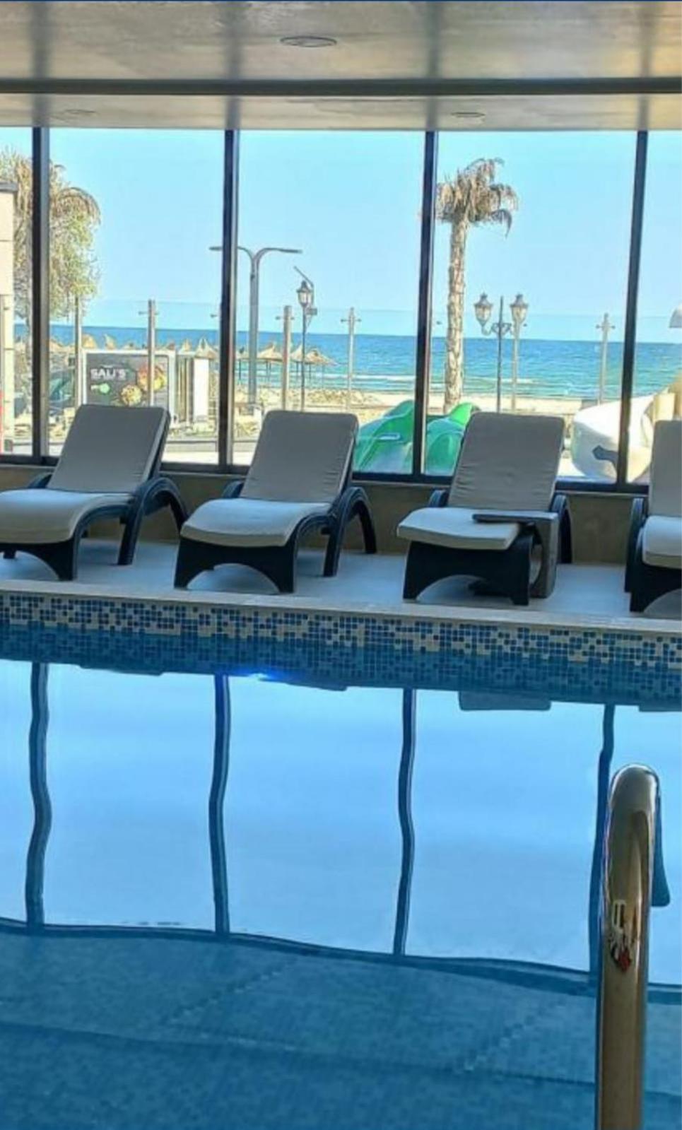 Alezzi Beach Vibe Family Studio With Spa Piscina Interioara Incalzita Sauna Jacuzzi Gym Năvodari Eksteriør bilde